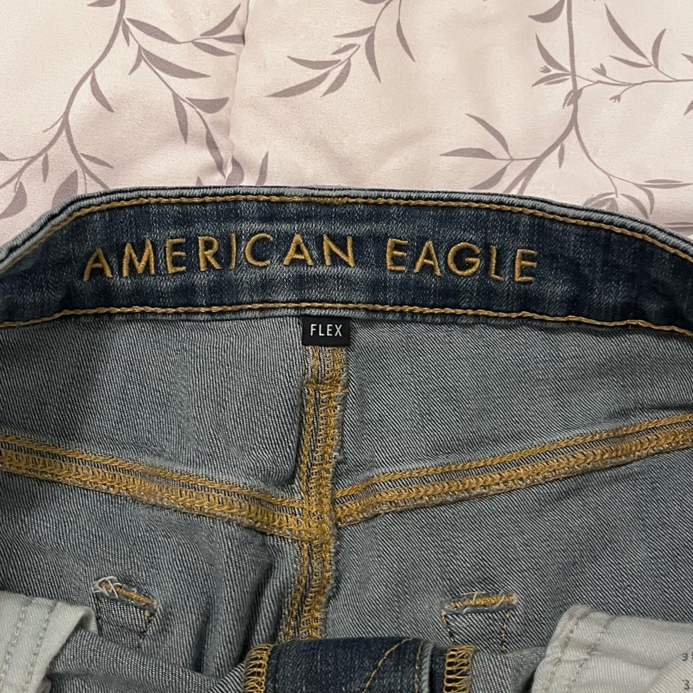 American Eagle Outfitters Men’s Flex Original Straight Medium Wash Denim Jeans - Picture 4 of 4